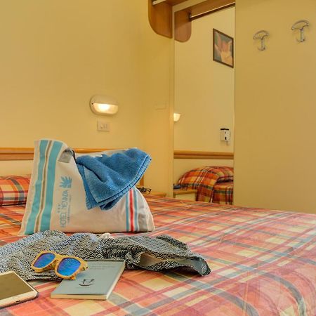 Hotel Nevada Беллария-Иджеа-Марина Экстерьер фото