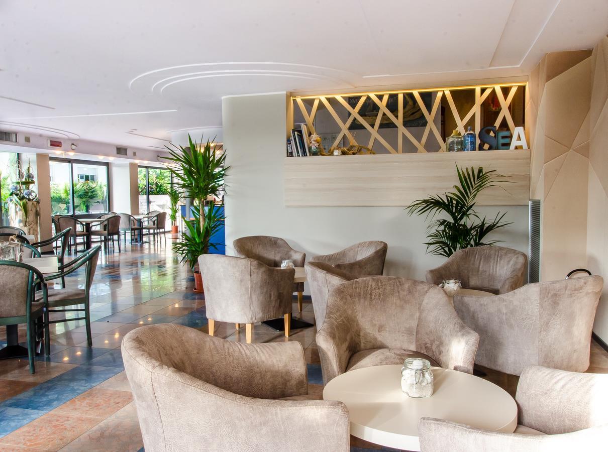 Hotel Nevada Беллария-Иджеа-Марина Экстерьер фото